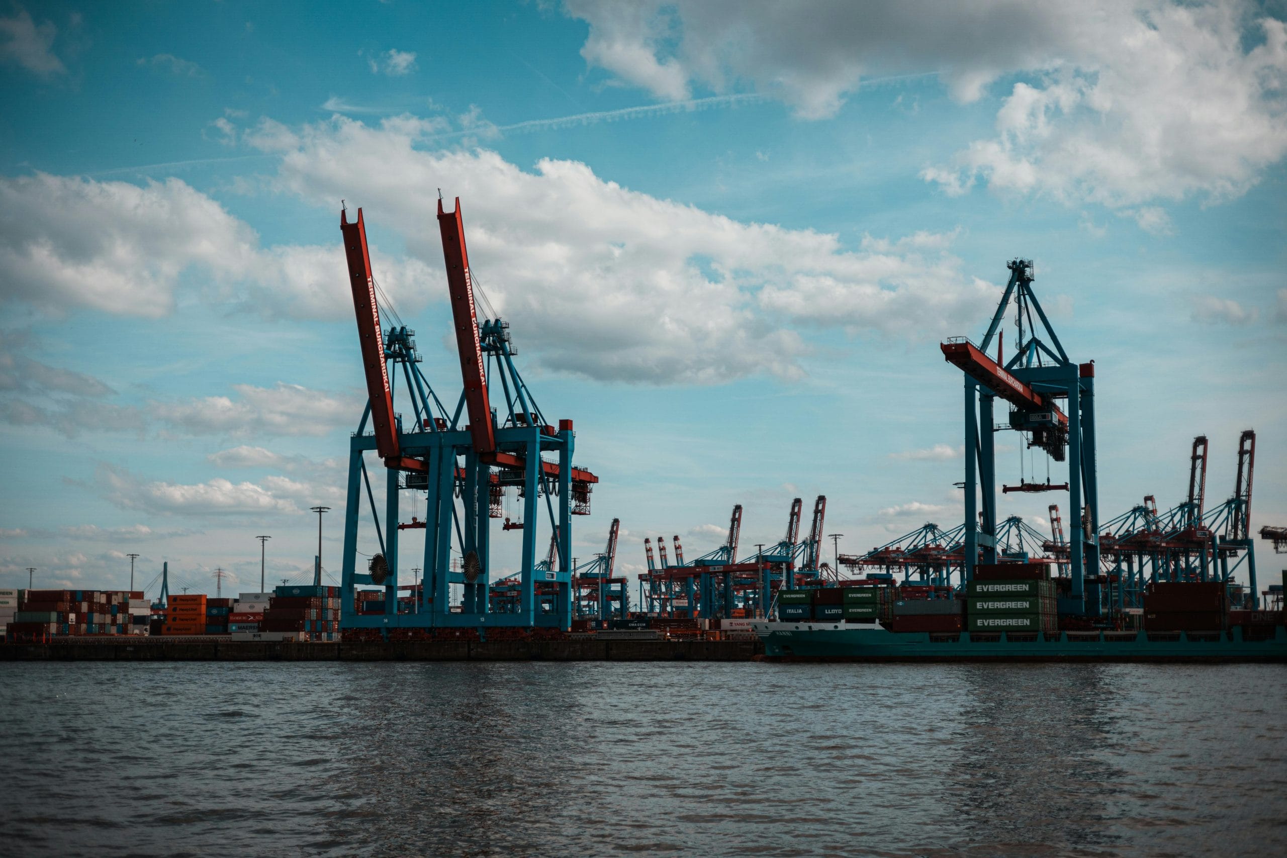 Kräne im Hamburger Hafen